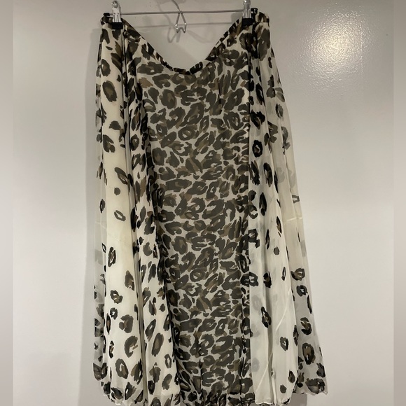 Talbots Woman Petites Animal Print Midi Skirt | size 22W - Picture 4 of 6